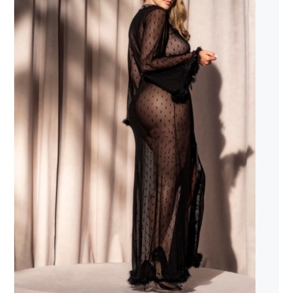 Glamorous sheer mesh robe with feather - Picture 3 of 3